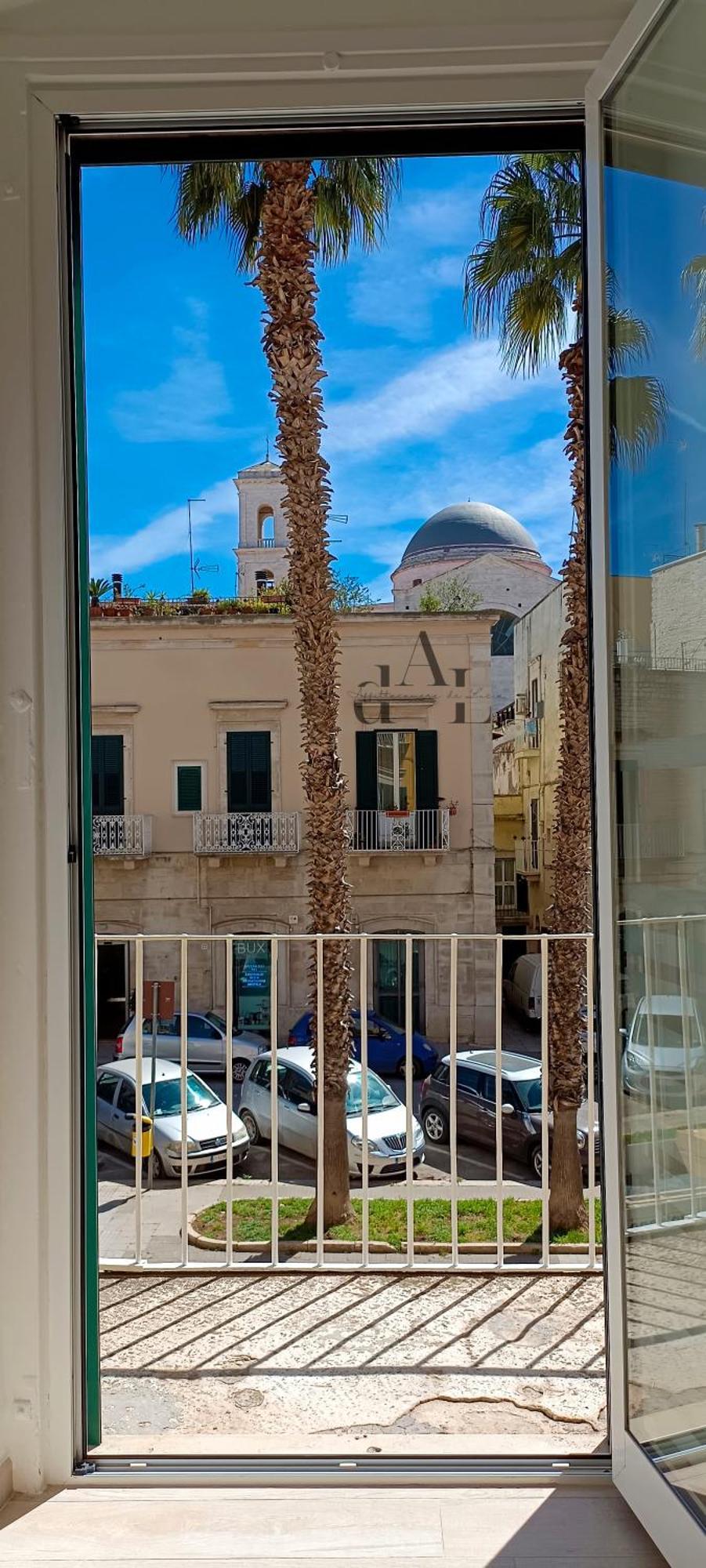 De Lucia Affittacamere - Elegante Appartamento Storico Nel Cuore Della Citta Terlizzi Bagian luar foto