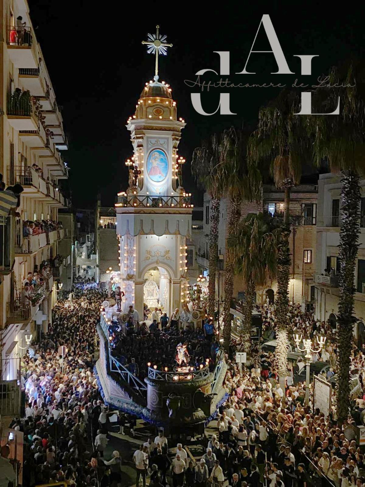 De Lucia Affittacamere - Elegante Appartamento Storico Nel Cuore Della Citta Terlizzi Bagian luar foto